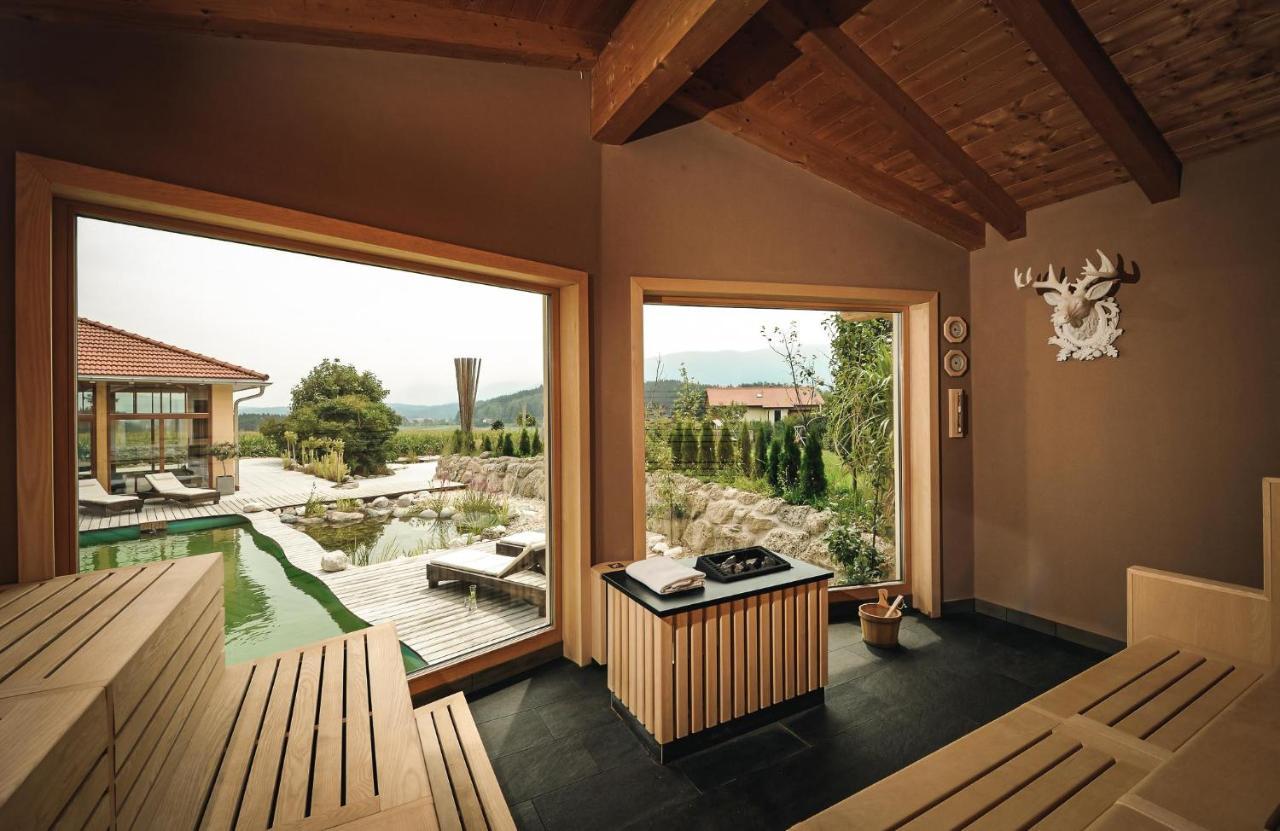 Wellness Natur Resort Gut Edermann Teisendorf Eksteriør bilde