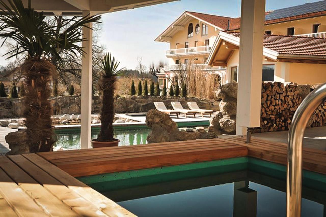 Wellness Natur Resort Gut Edermann Teisendorf Eksteriør bilde